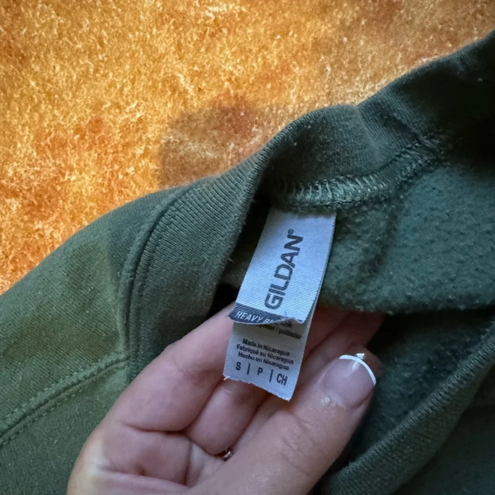 Custom pullover - Picture 3 of 3